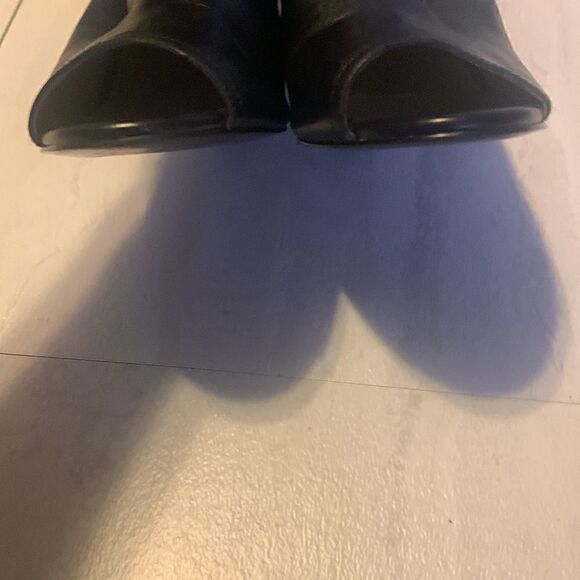 Guess Women's Black Platform Peep Toe High Heels Ankle Boots/Sandals , like new - Picture 11 of 15